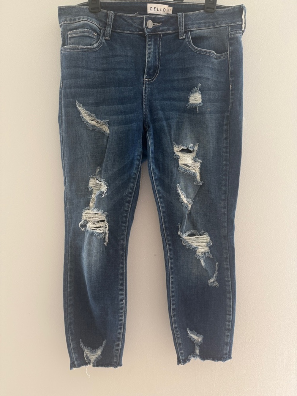 Never worn -Cello Dark Wash Distressed Women's Jeans - Blue